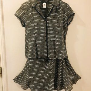 Jones Petite New York 2 Piece (Skirt and Top)